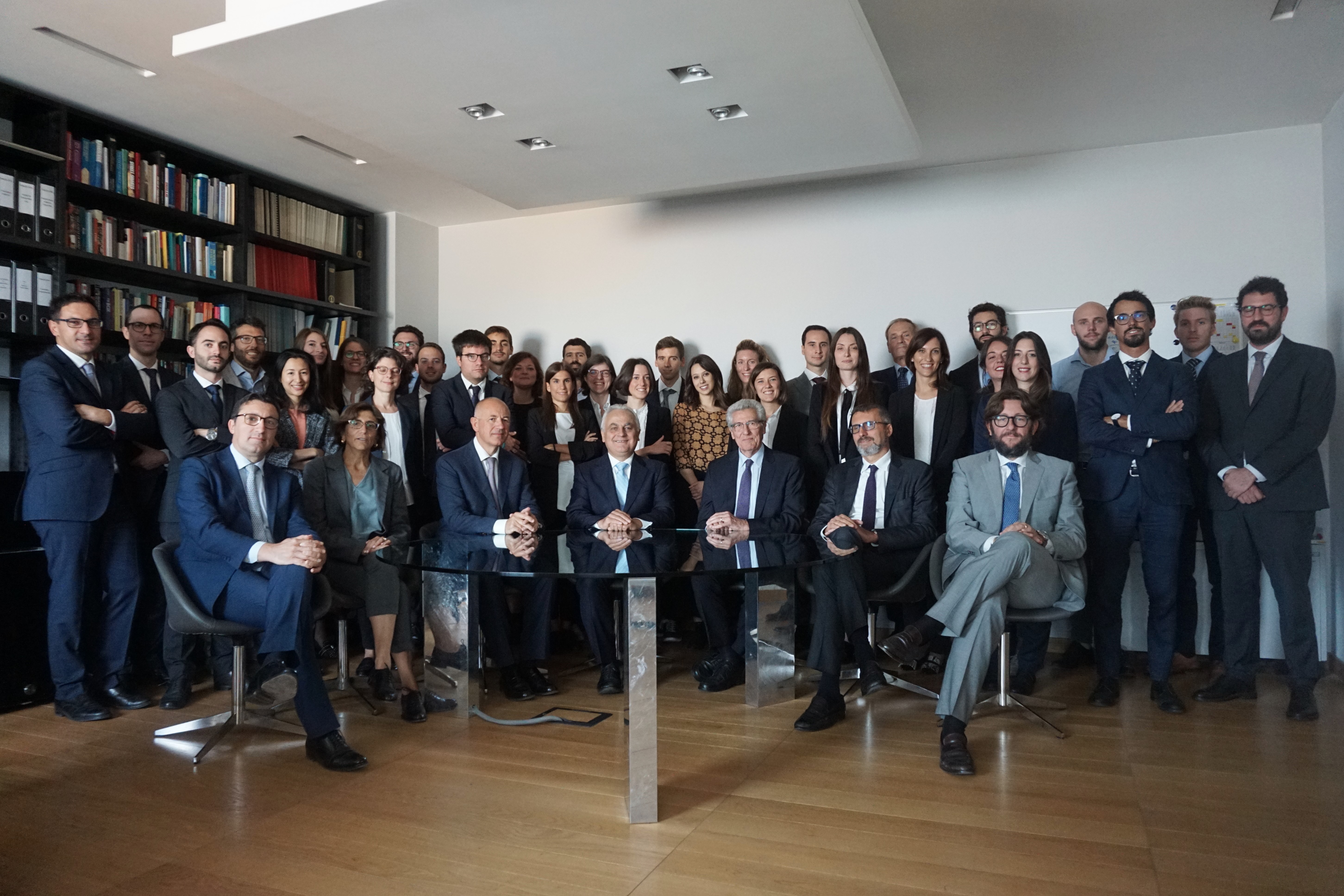 BUONE FESTE DA TUTTI NOI!