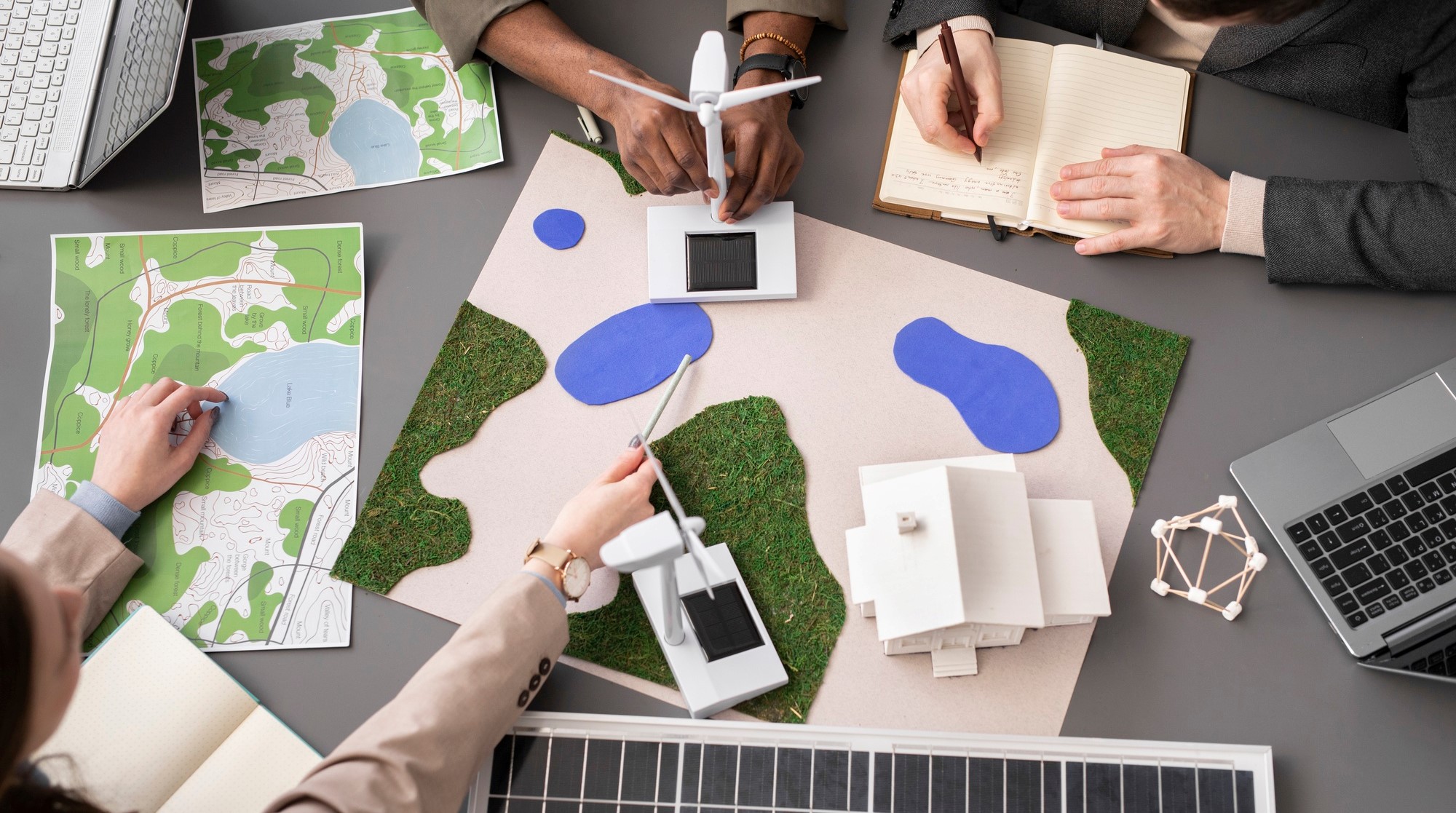 Condividere l’energia pulita per risparmiare e «respirare»